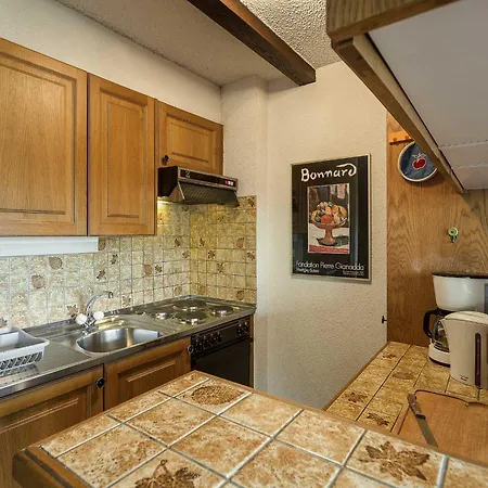 アパート Arolles 704 *