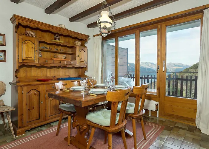 Arolles 704 * La Tzoumaz